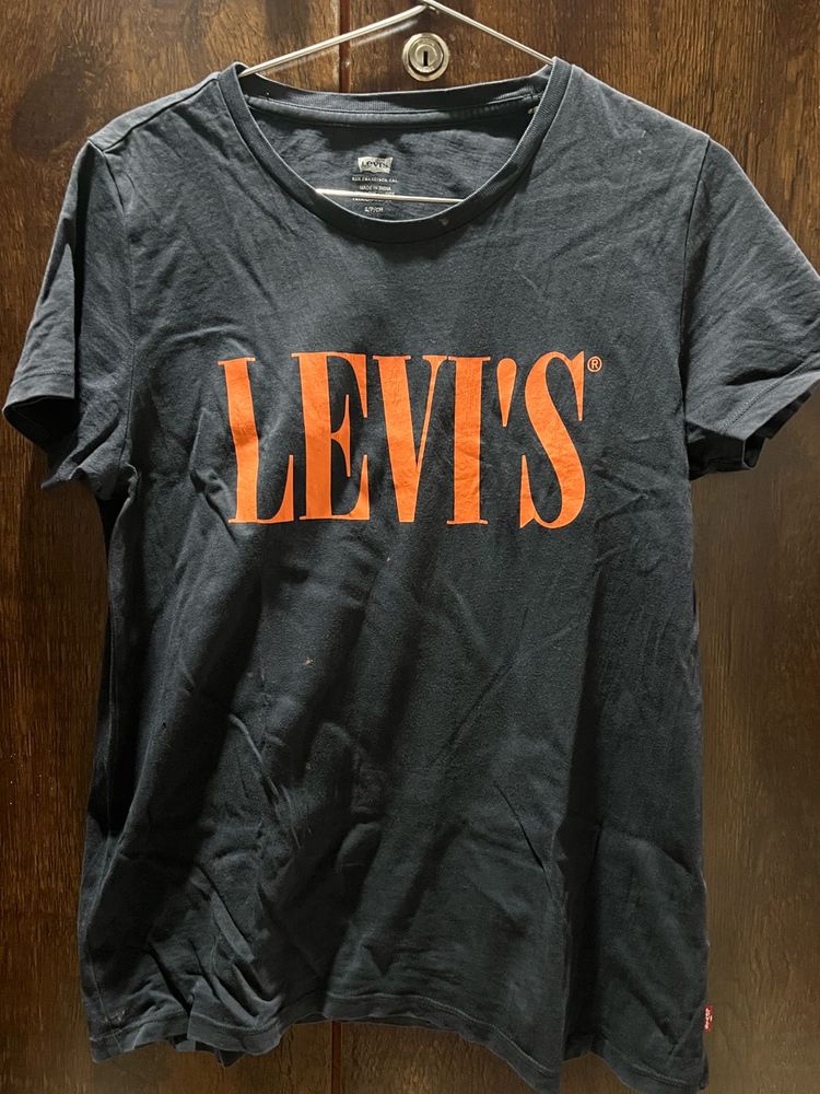 Levi's Graphic Tee