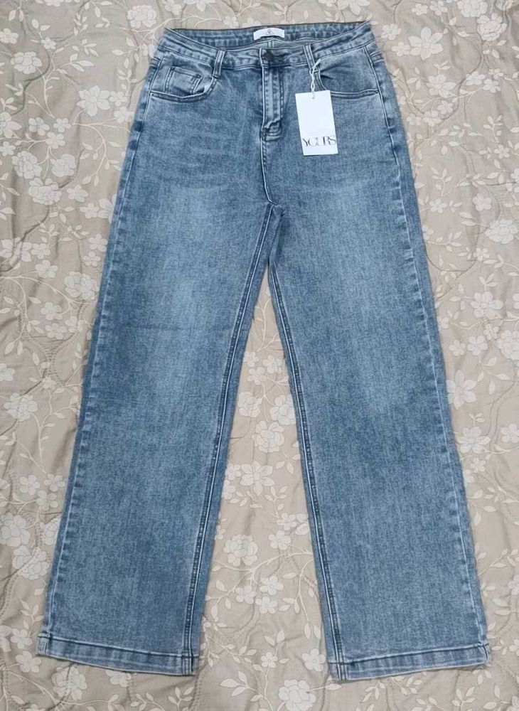 Light Wash Wide Leg Jeans