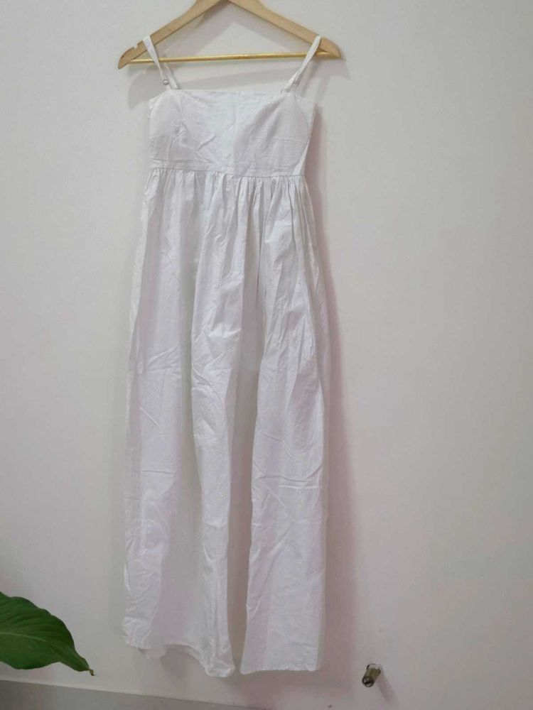 White Sundress - Casual &amp; Chic