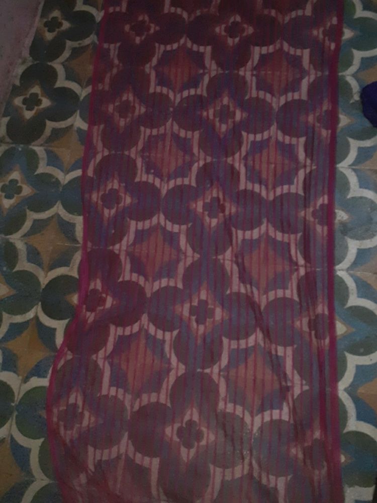 purple dupatta