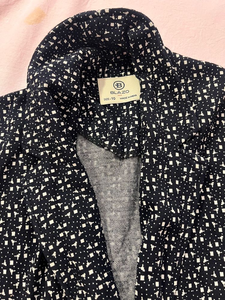 jaket with tshirt