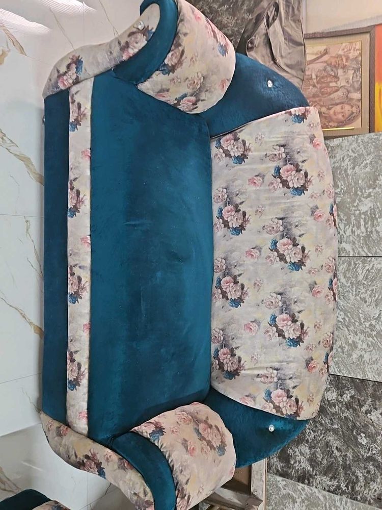 Best 1 Sofa With Cover Also Price Is 7500 Only