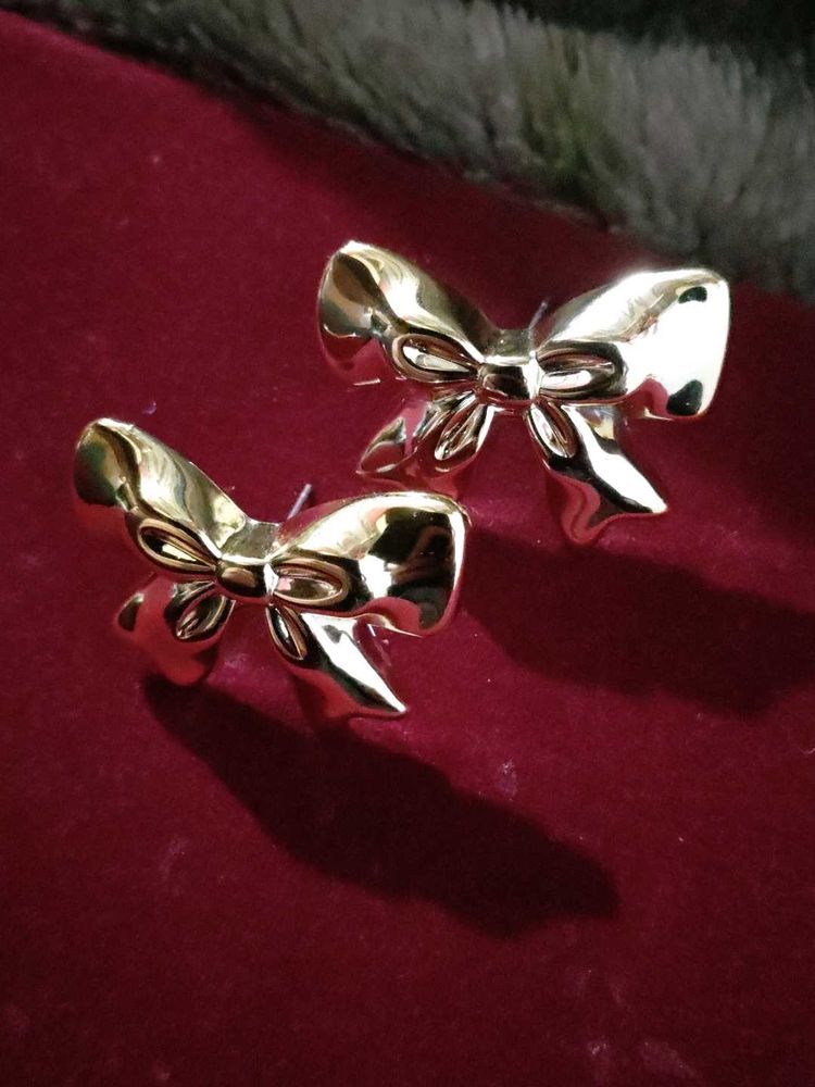 Cute Gold Bow Earrings