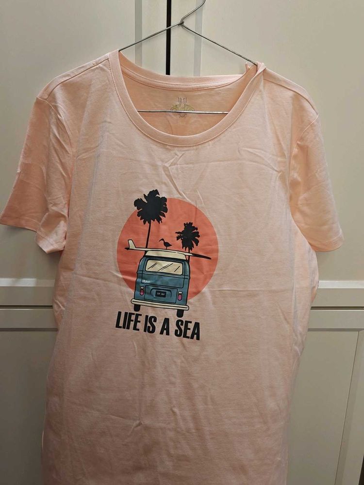 Life is a Sea Graphic Tee