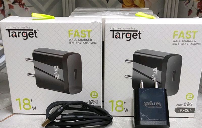 Target 18W Fast ChargingAdaptor With Cable KartFox
