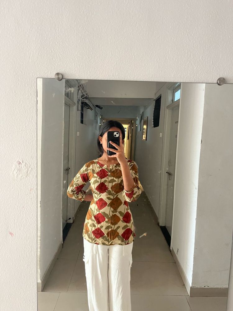 Floral Print 3/4 Sleeve Top