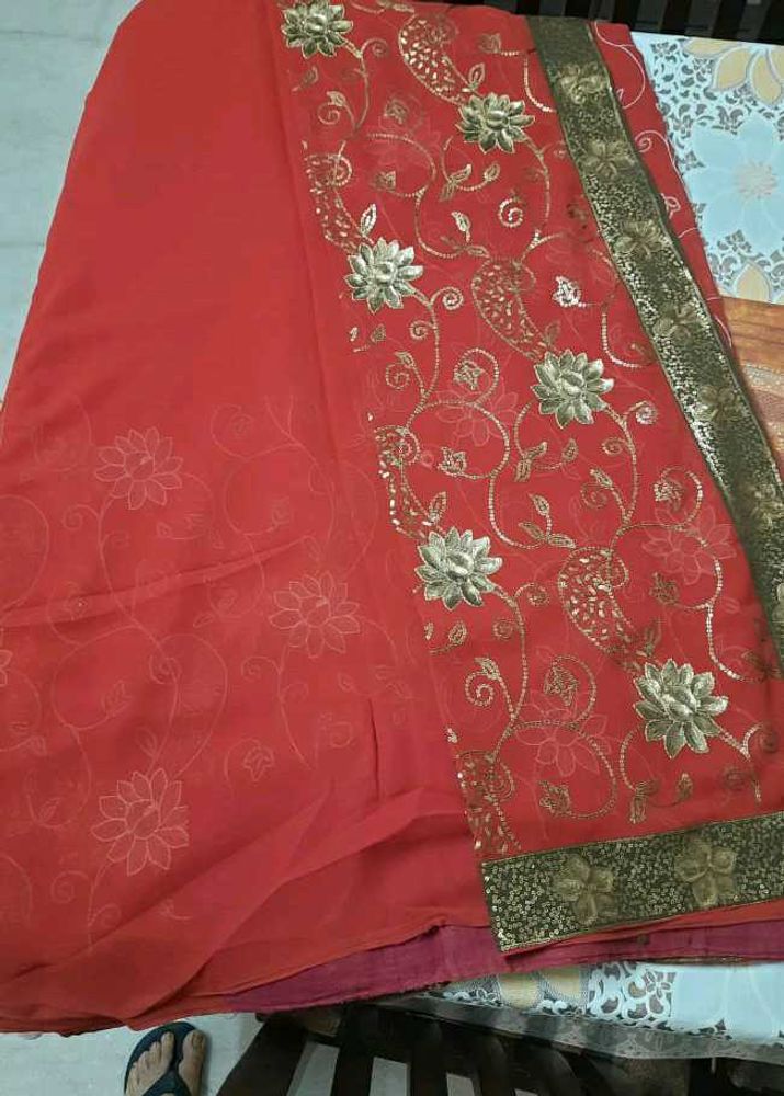 Elegant Red &amp; Gold Floral Sari