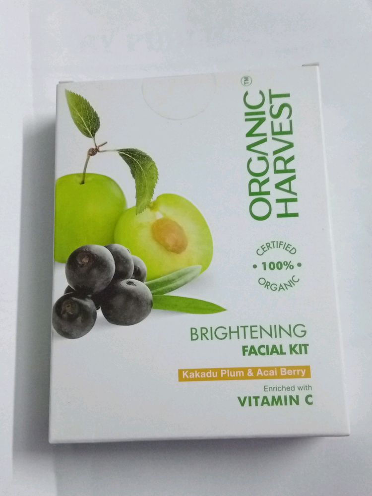 Brightening Vitamin C Facial Kit
