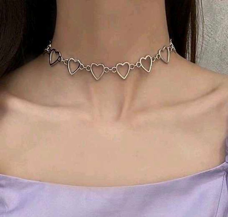 Hearts Choker