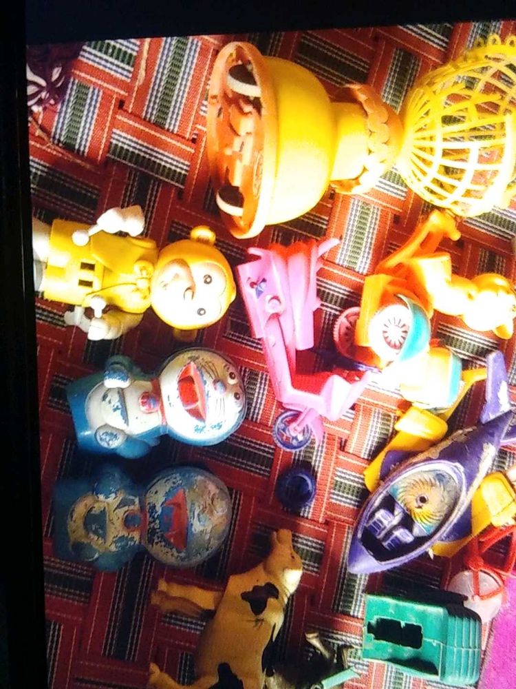 Old Broken Toys