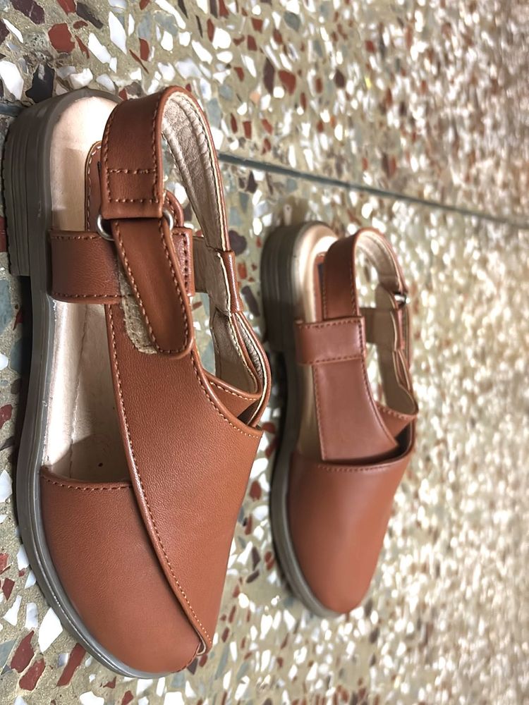 Cute Brown Sandals