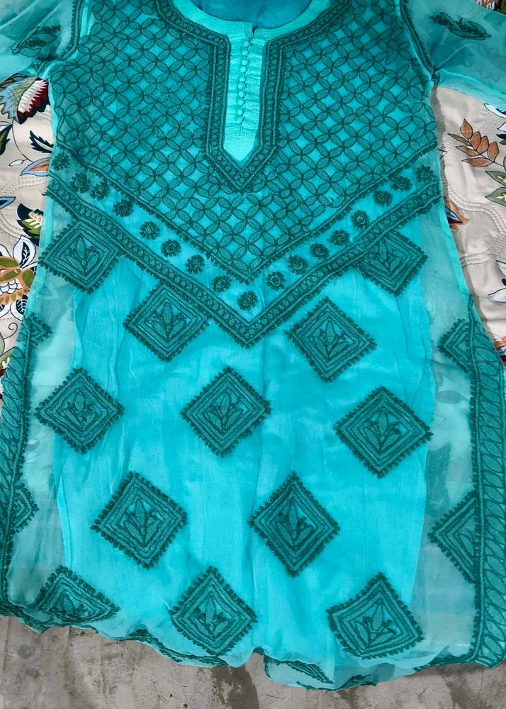 Elegant Embroidered Kurti