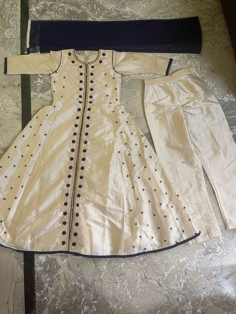 Elegant Cream Anarkali Suit Set