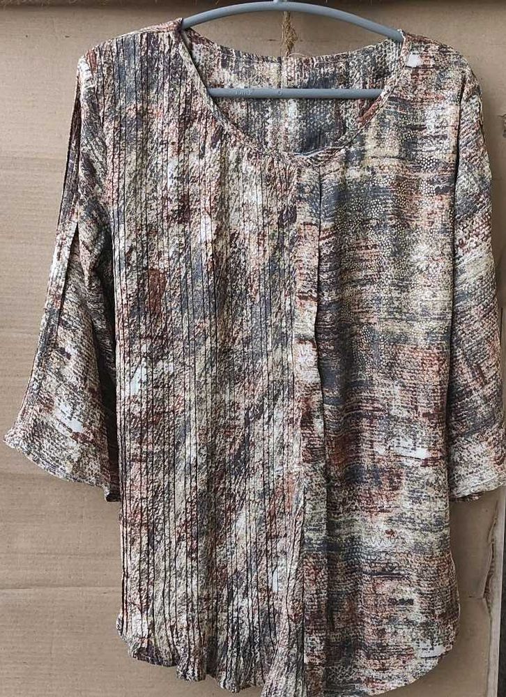 Abstract Print Top