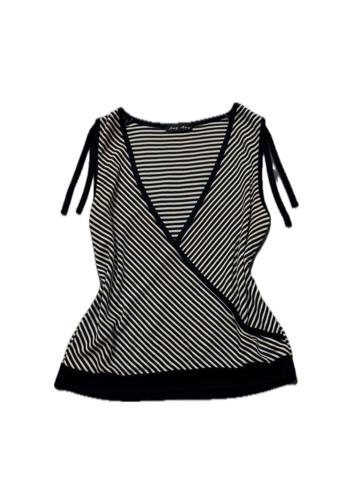 Black and white top Stripped