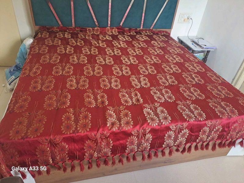 Elegant Red Bedsheet❤️( Winter Bedsheet )
