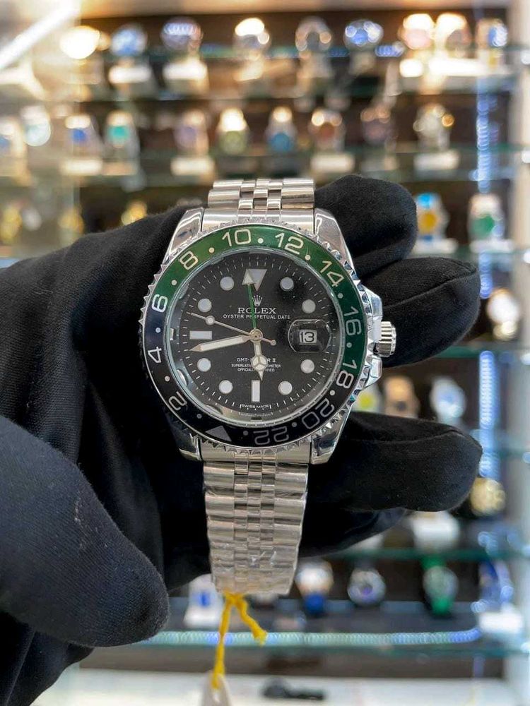 Rolex GMT-Master II: Green Bezel