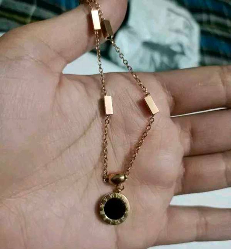 Rose Gold Roman Numeral Pendant Necklace