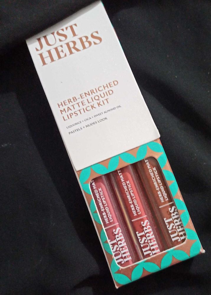 Just Herbs Lipstick Kit