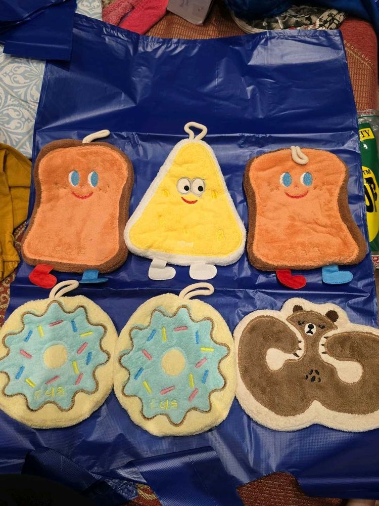 Cute Plush towels (Set of 6)