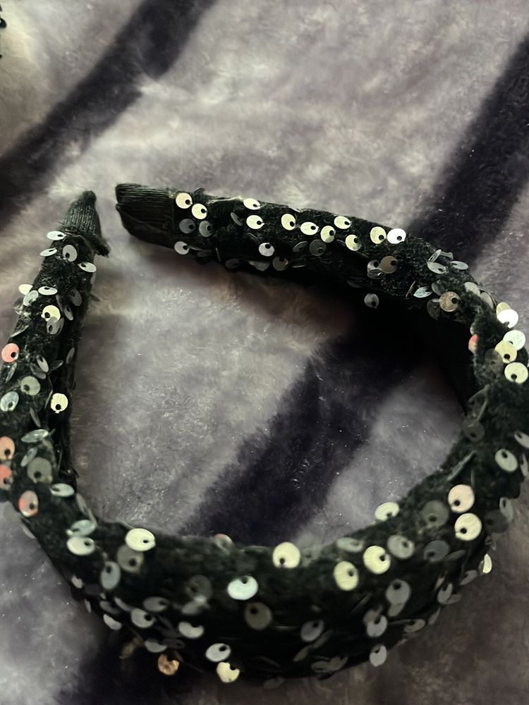 This Is Like New And Stylish Hair Band
