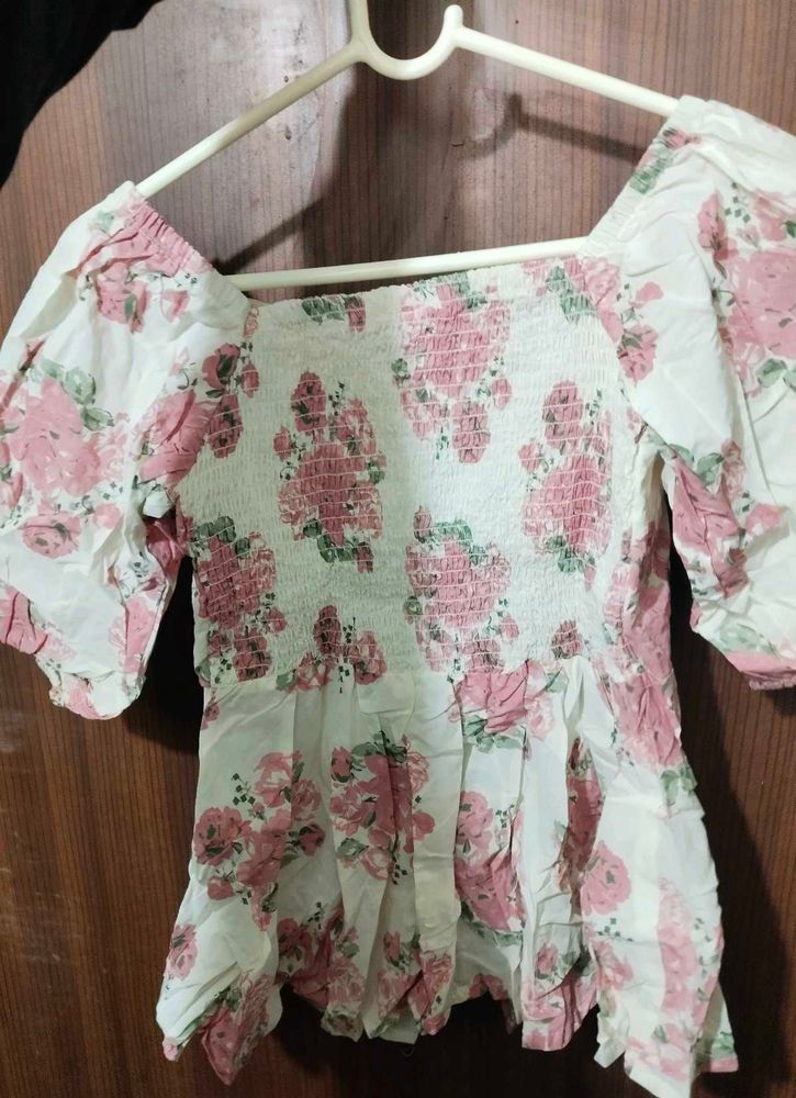 Floral Puff Sleeve Top
