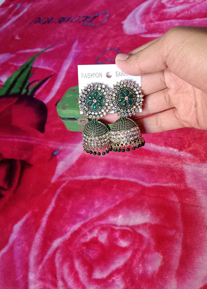 Traditional Green Earings 🆕