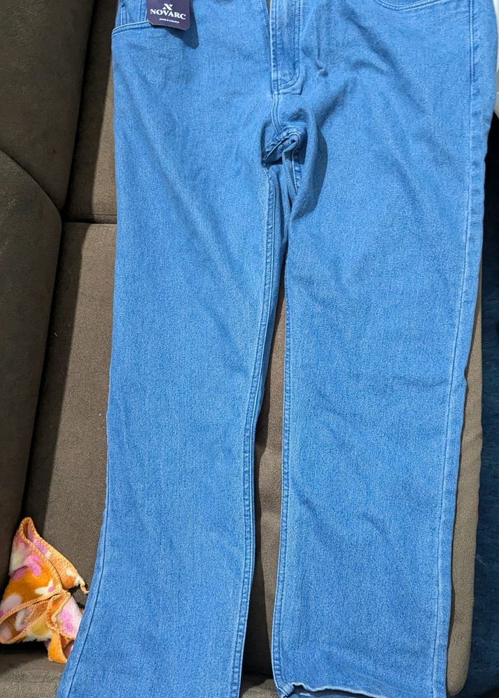 Women&#39;s Jeans
