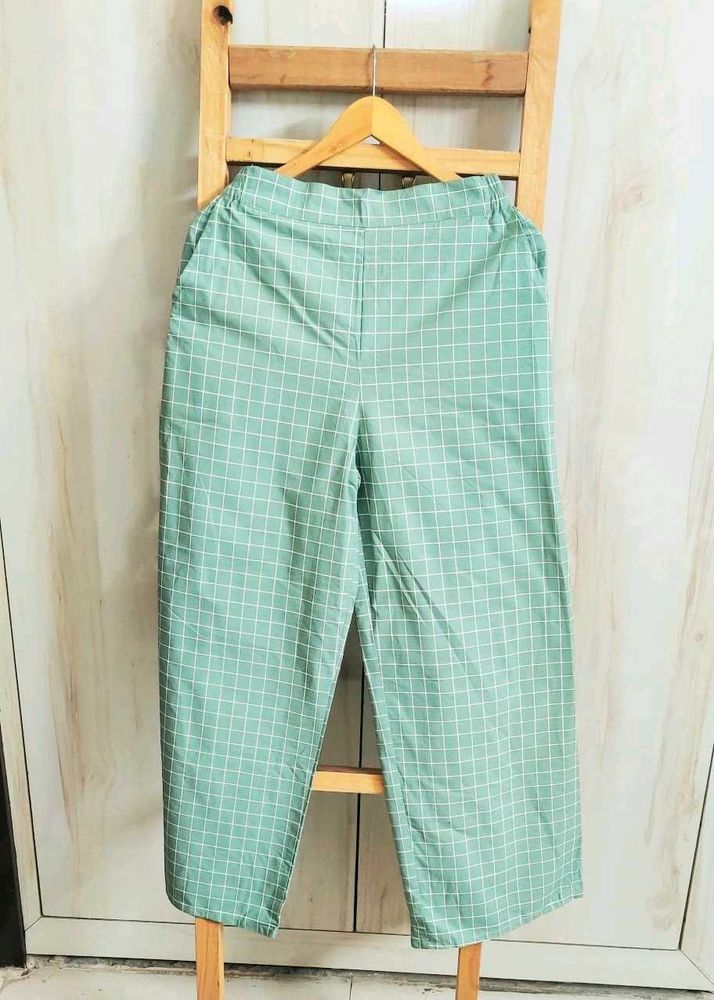 Checkered Casual Pants waist size-30-32