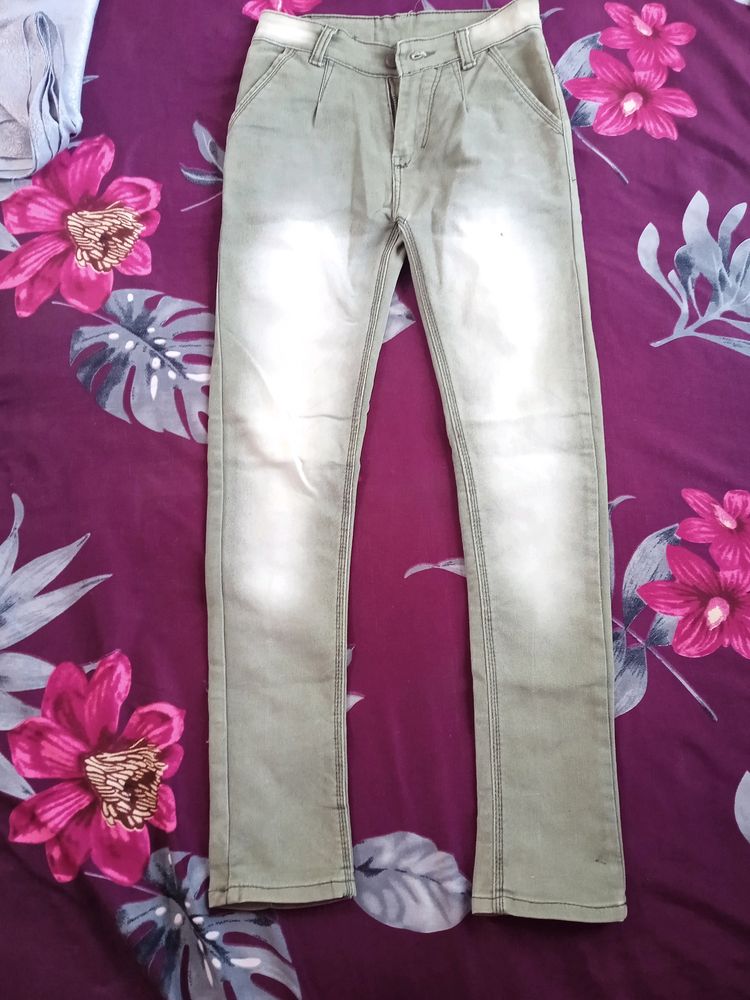 New Men Jeans 28 Waist Size