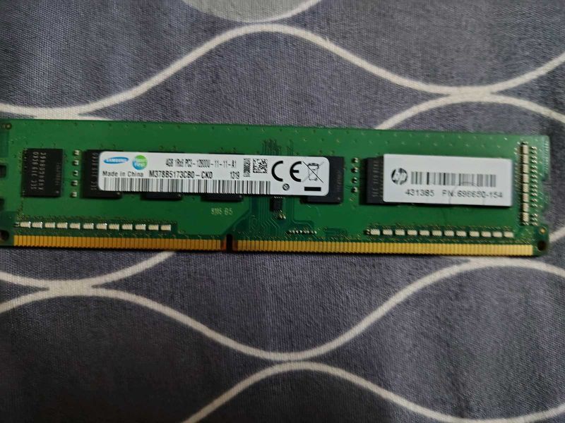 TWO 4GB RAM PC Samsung M378B5173CB0-CK0 DDR3 24