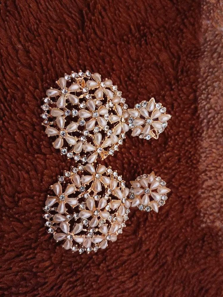 Pearl Floral Earrings