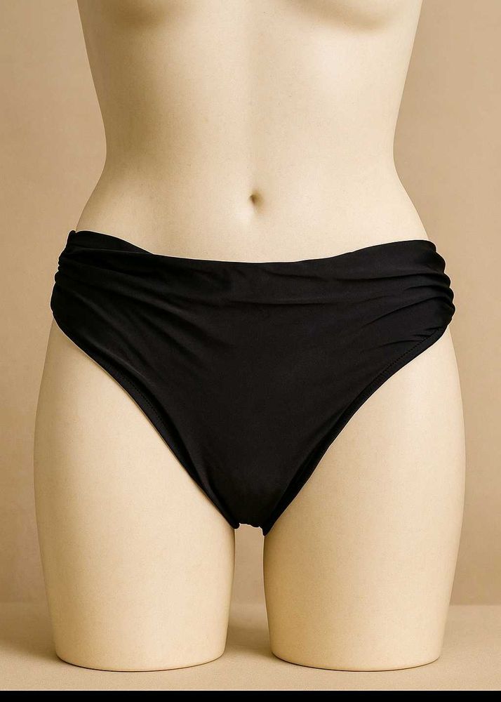 🇳🇿💫♥️♥️ Ruffle Black Bikini Bottom