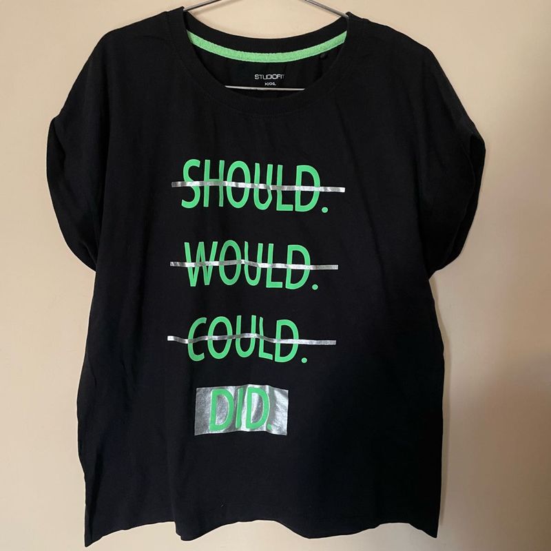 T-shirt With Round Neck