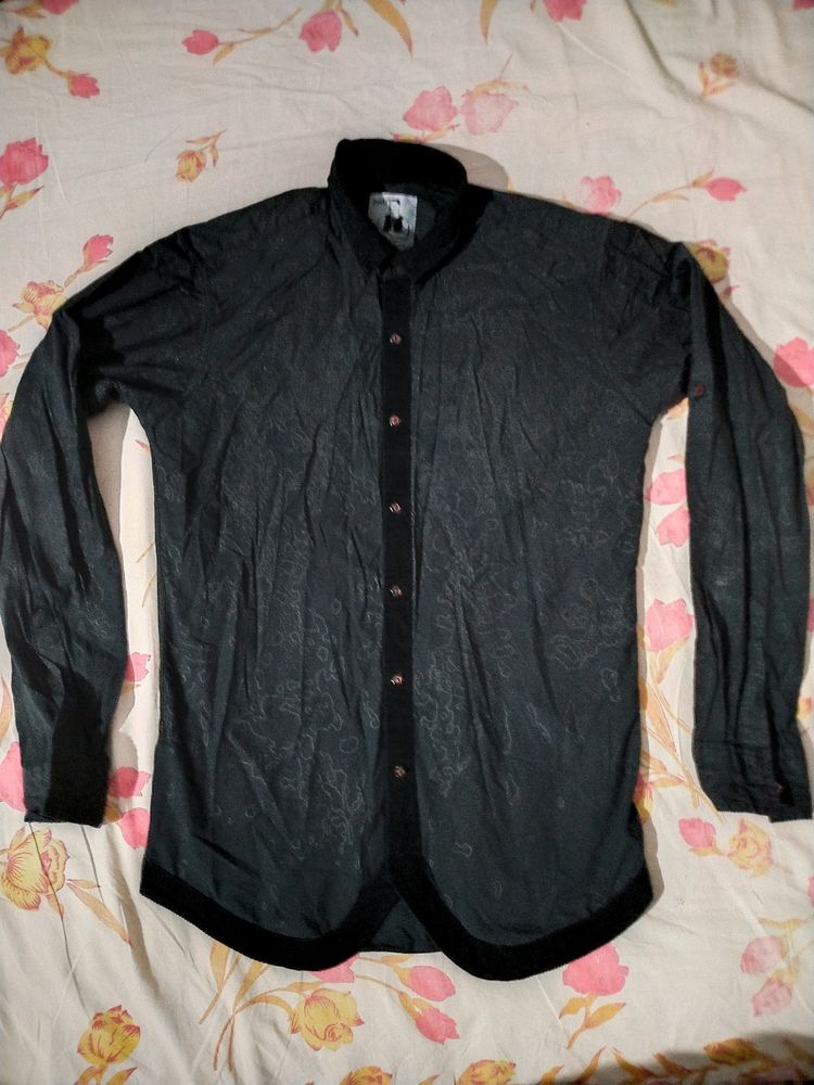 Black Shirt