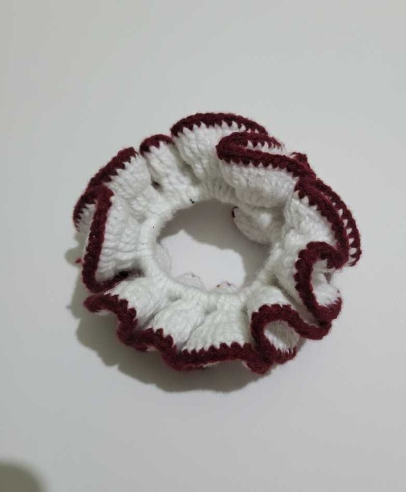 Handmade Crochet Scrunchie🧶🤎