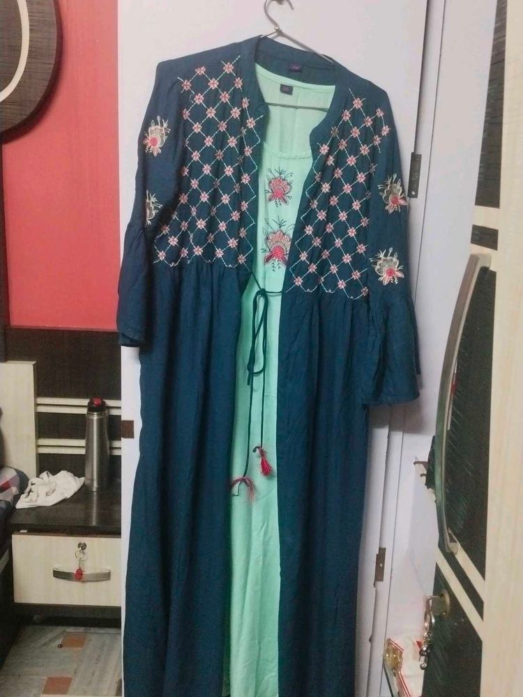 Beutiful 2 Pc Kurti Shrug