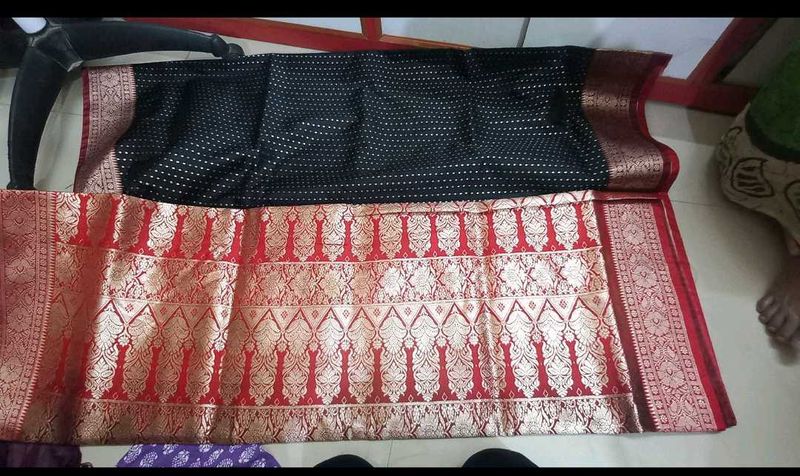 Elegant Black &amp; Red Silk Saree