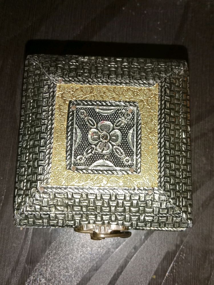 Jewellery Small Antique Box