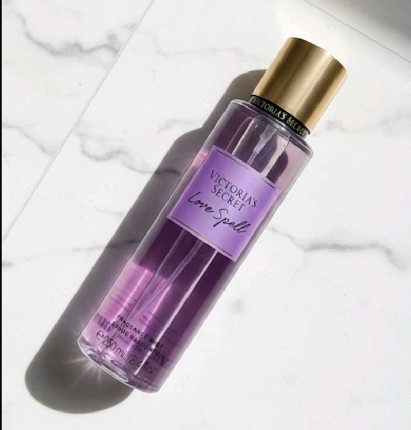 Victoria&#39;s Secret Love Spell Mist