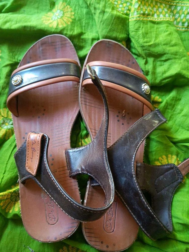 VKC Women Slippers