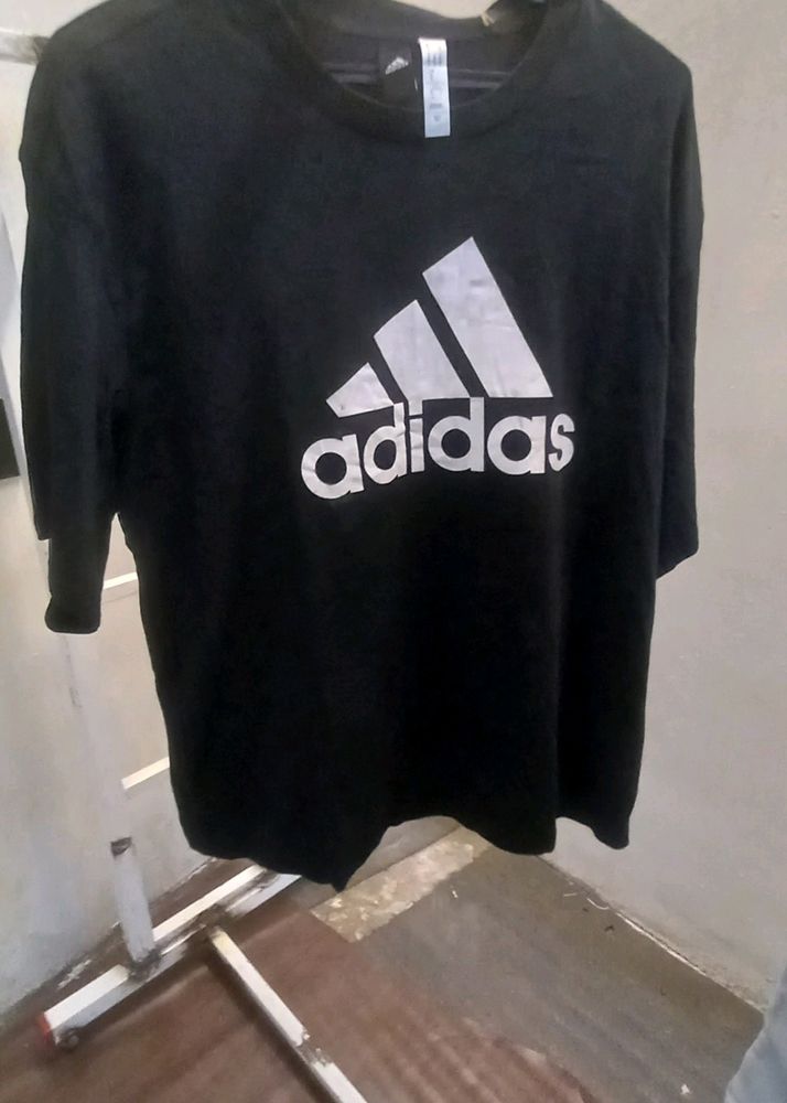 Adidas Graphic Tee - Black