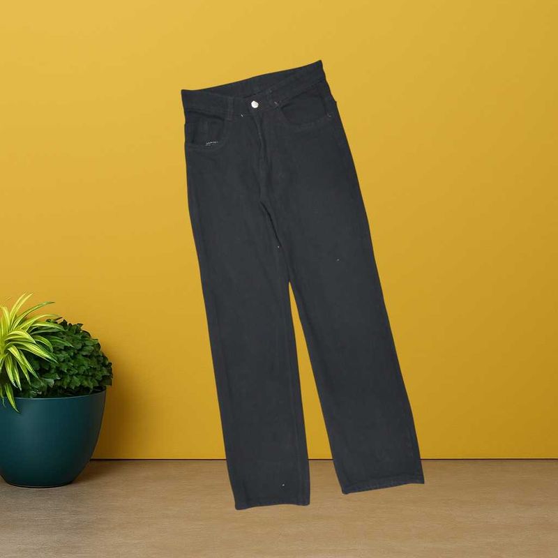 women black straight jeans size 28 (O-101)