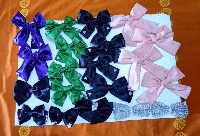 20 Hair Bows