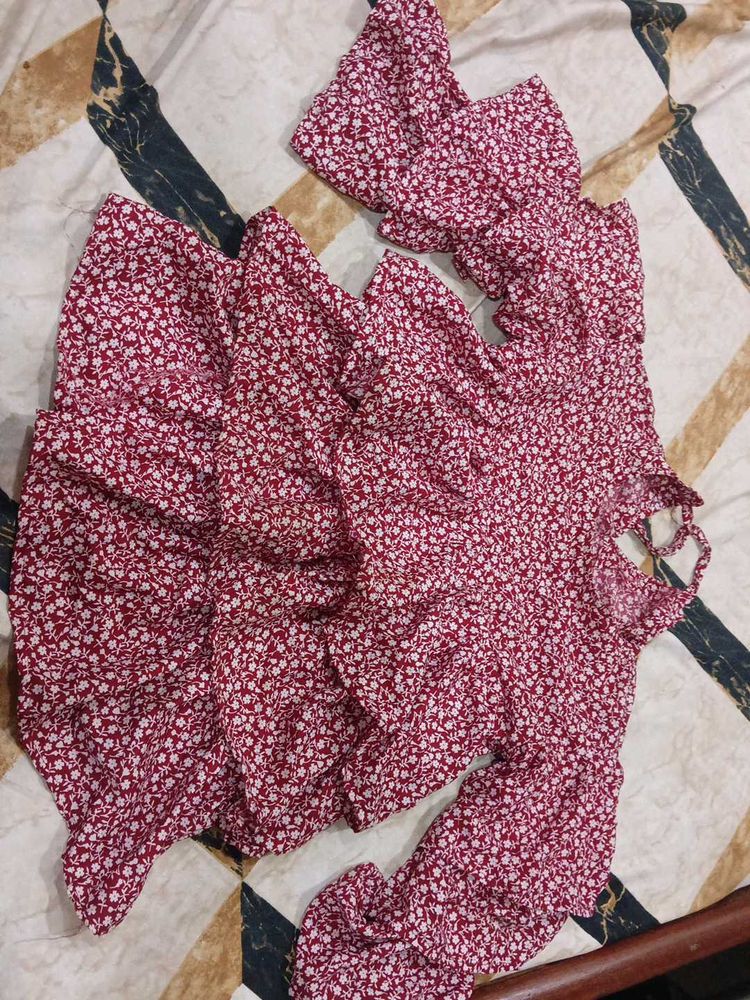 Floral Top With Frill Sleeves