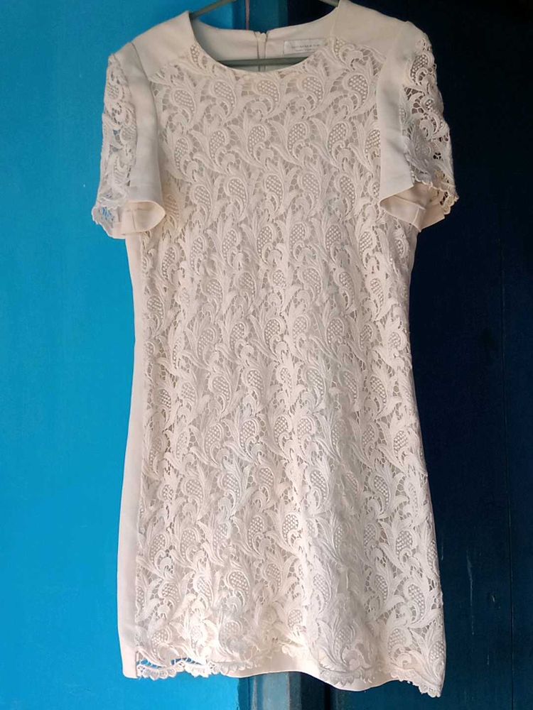 Elegant White Lace Dress