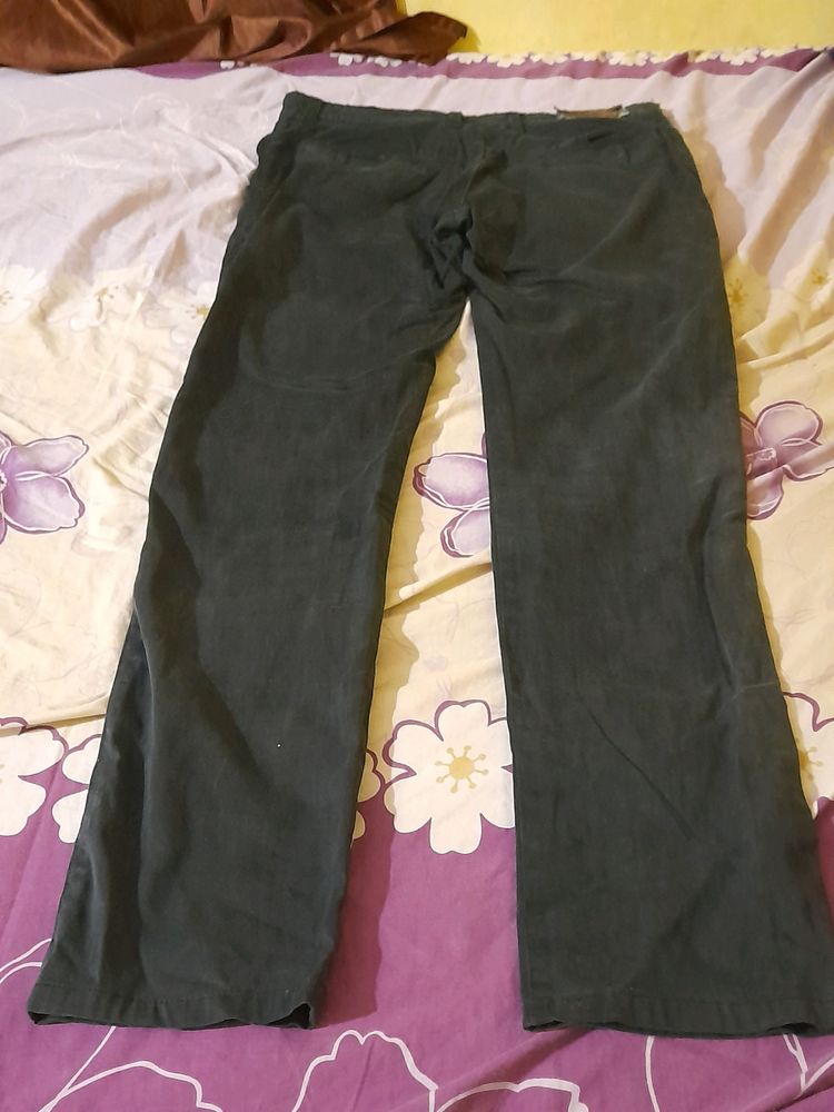Black Colour Pant Size 34