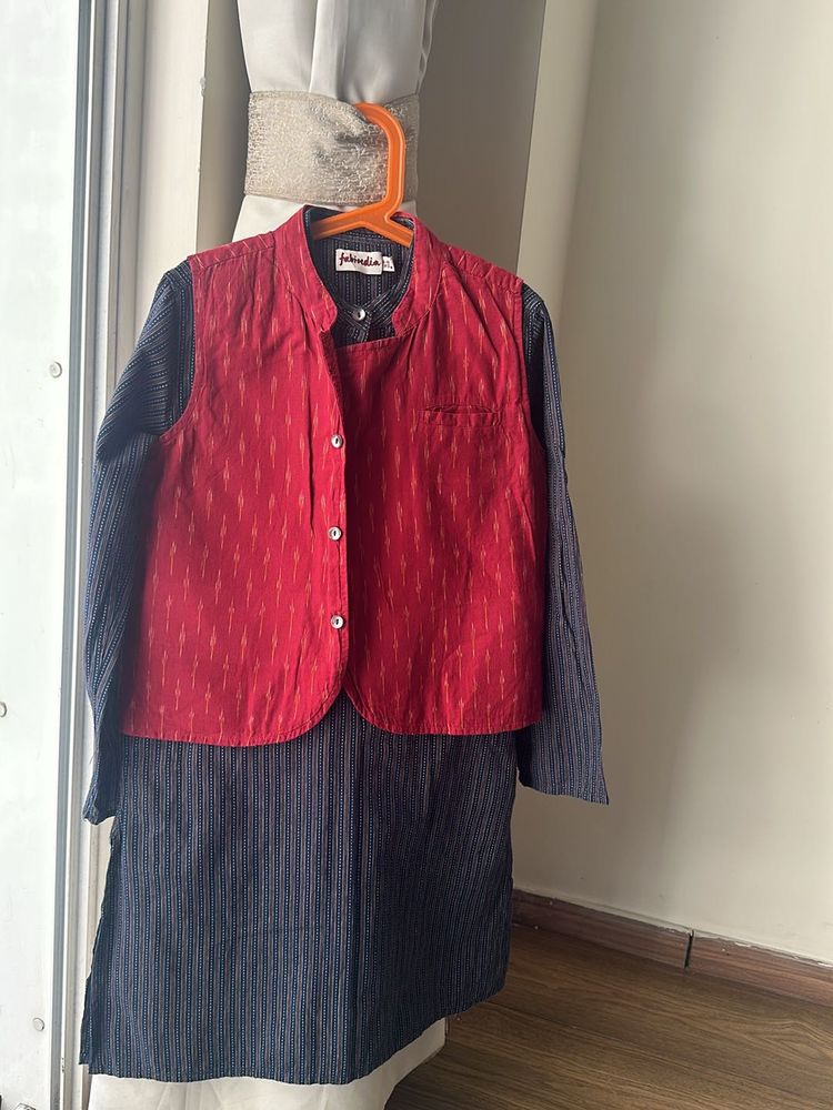 Cotton Kurta With Ikat Print Jacket