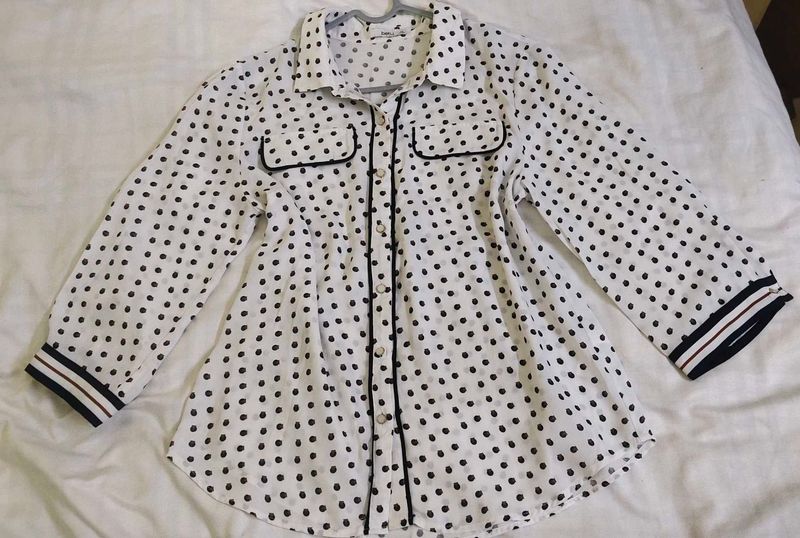 Polka Dot Shirt Bust 40