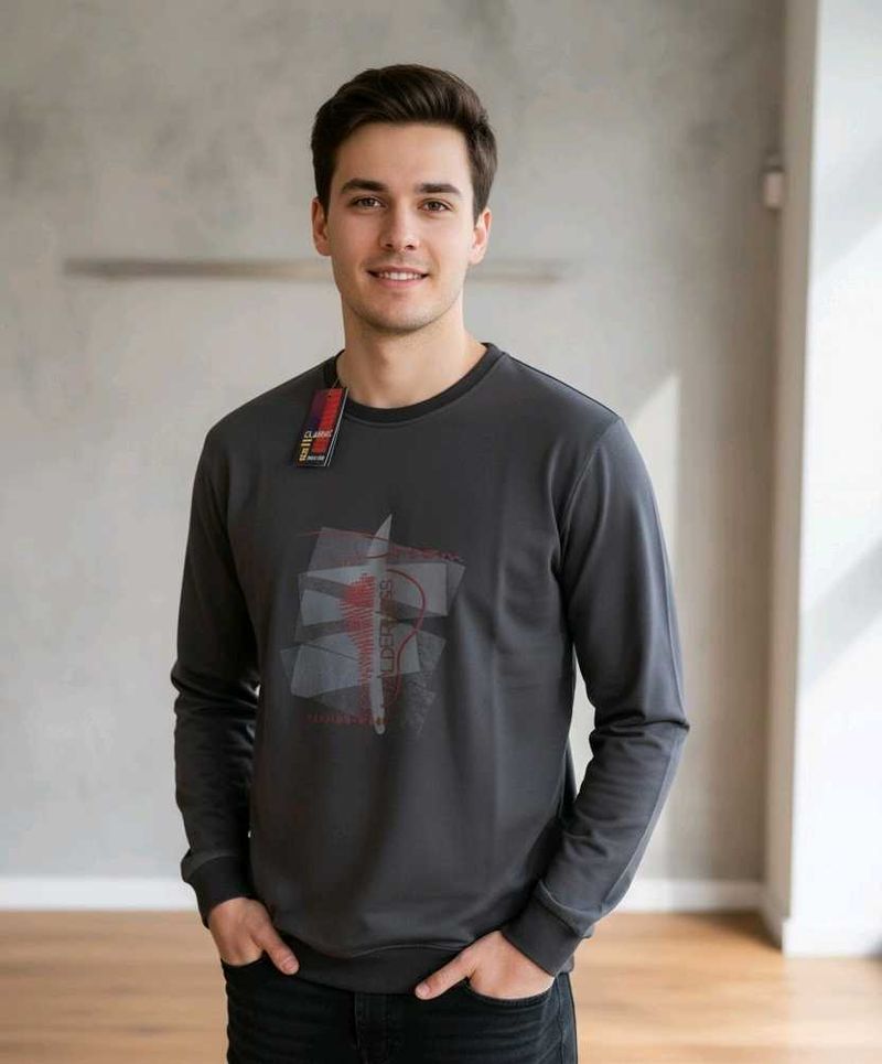 Stylish Grey Graphic Sweatshirt